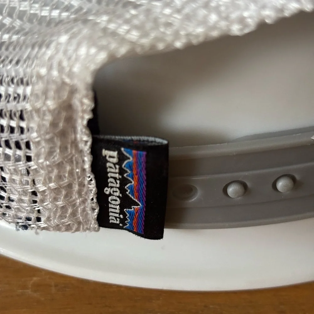 Patagonia Shop Sticker Patch LoPro Trucker Cap one‎ size
